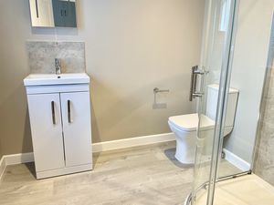 Photo 19- click for photo gallery